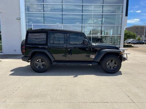 Black Clearcoat 2020 Jeep Wrangler Unlimited Sport