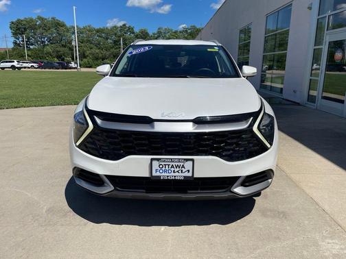 Snow White Pearl 2023 Kia Sportage Hybrid EX