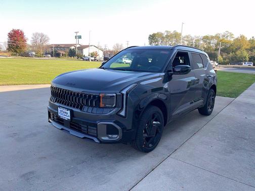 Interstellar Gray 2027 Kia Seltos X-Line SX