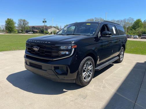Agate Black Metallic 2025 Ford Expedition Max Active 4x4