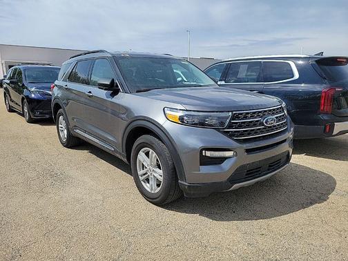 Carbonized Gray Metallic 2024 Ford Explorer XLT