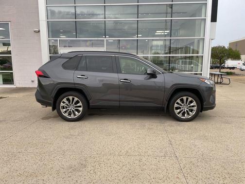 Magnetic Gray Metallic 2020 Toyota RAV4 Limited