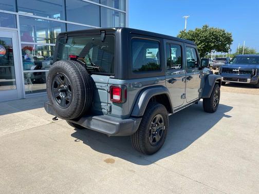 Anvil Clear Coat 2024 Jeep Wrangler Sport