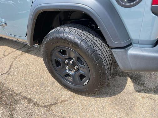 Anvil Clear Coat 2024 Jeep Wrangler Sport