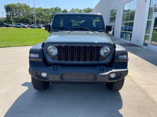 Anvil Clear Coat 2024 Jeep Wrangler Sport