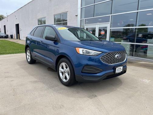 Blue Metallic 2023 Ford Edge SE