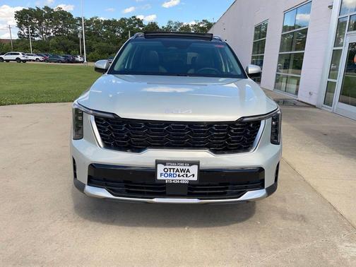Ivory Silver 2026 Kia Sorento S