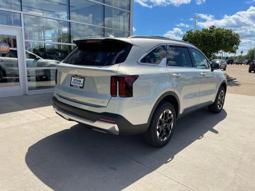 Ivory Silver 2026 Kia Sorento S