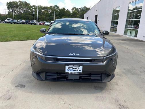 Interstellar Gray 2026 Kia K4 LXS