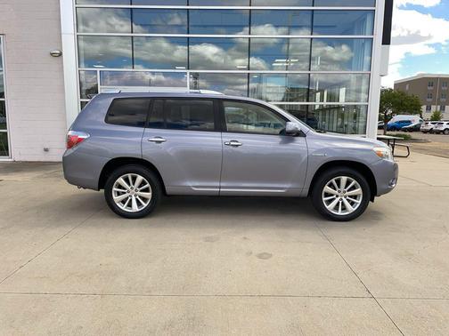 Classic Silver Metallic 2008 Toyota Highlander Hybrid Limited
