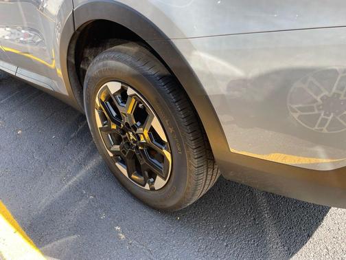Wolf Gray 2024 Kia Sorento S