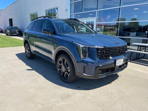 Midnight Lake Blue 2026 Kia Sorento SX