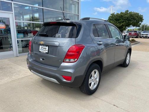 Satin Steel Metallic 2019 Chevrolet Trax LT