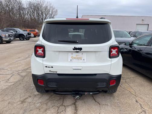 2023 Jeep Renegade Altitude