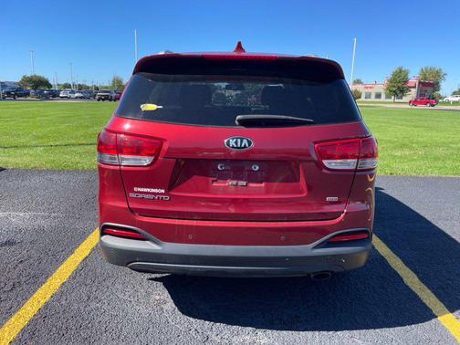 Remington Red 2017 Kia Sorento LX