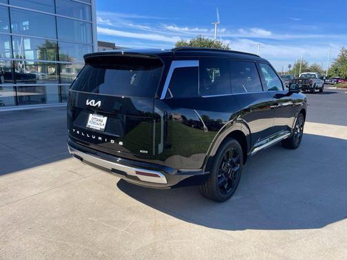 Ebony Black 2027 Kia Telluride Hybrid SX Prestige