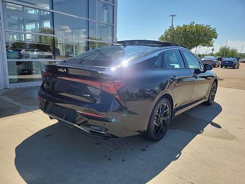 Aurora Black Pearl 2026 Kia K5 GT-Line