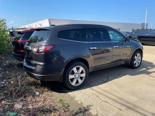 Tungsten Metallic 2016 Chevrolet Traverse 1LT