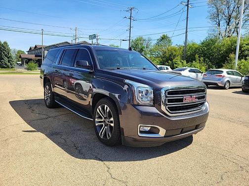Iridium Metallic 2018 GMC Yukon XL SLT