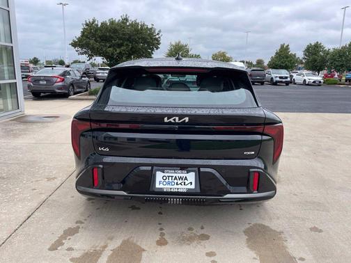 Aurora Black Pearl 2026 Kia K4 GT-Line Turbo
