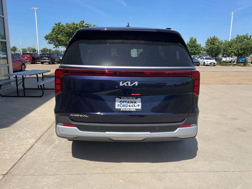 Deep Chroma Blue 2026 Kia Carnival EX