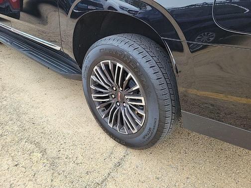 Onyx Black 2025 GMC Yukon XL 4WD Elevation