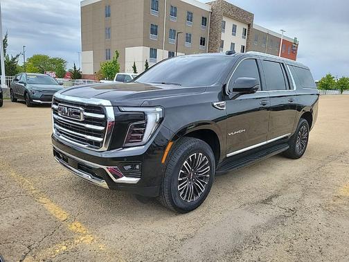 Onyx Black 2025 GMC Yukon XL 4WD Elevation