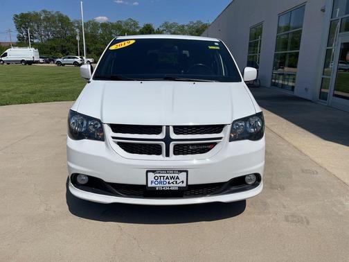 White Knuckle Clearcoat 2019 Dodge Grand Caravan GT