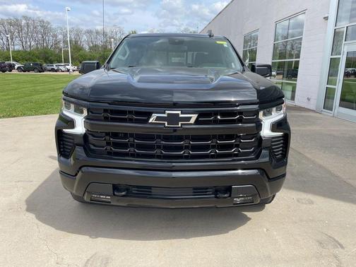 Black 2022 Chevrolet Silverado 1500 RST