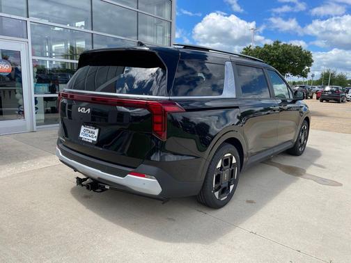Aurora Black Pearl 2026 Kia Carnival EX
