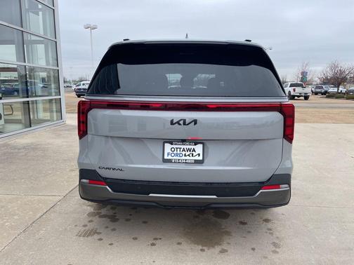 2026 Kia Carnival SX