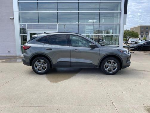 Gray Metallic 2025 Ford Escape ST-Line