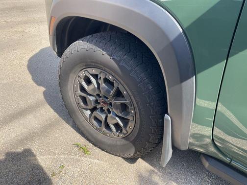 Tactical Green Metallic 2022 Nissan Frontier PRO-4X