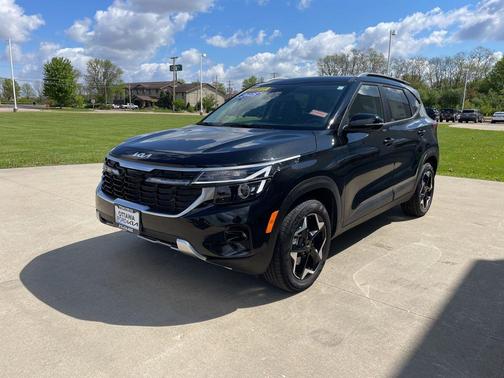 Fusion Black 2025 Kia Seltos S