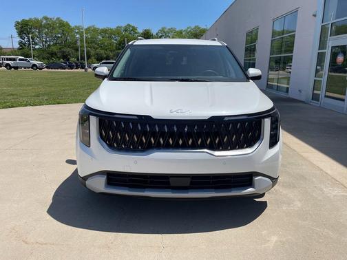 Snow White Pearl 2026 Kia Carnival EX