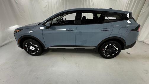 Heritage Blue 2026 Kia Sportage SX Turbo