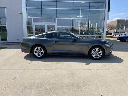 2015 Ford Mustang V6