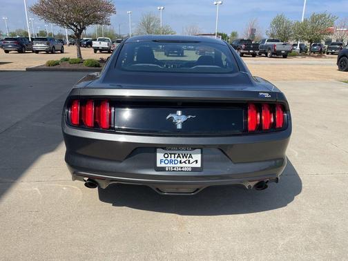 2015 Ford Mustang V6