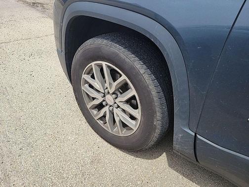 Dark Sky Metallic 2019 GMC Acadia SLE-2