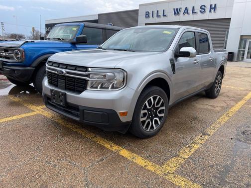 Iconic Silver Metallic 2023 Ford Maverick Lariat