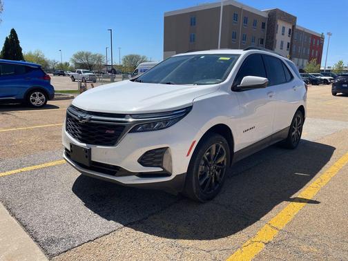 Summit White 2022 Chevrolet Equinox AWD RS