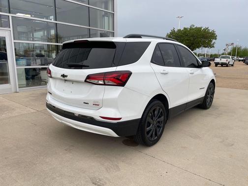 Summit White 2022 Chevrolet Equinox AWD RS
