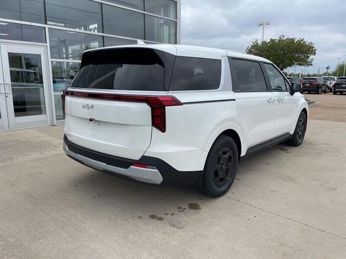 Snow White Pearl 2026 Kia Carnival