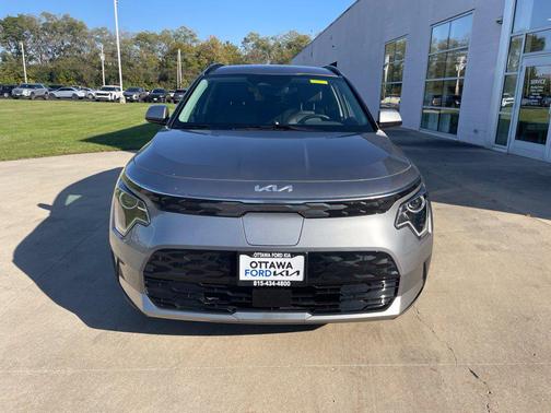 Steel Gray 2024 Kia Niro EV Wind