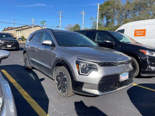 Steel Gray 2024 Kia Niro EV Wind
