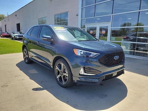 Blue Metallic 2024 Ford Edge ST