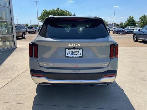 Wolf Gray 2026 Kia Sorento S