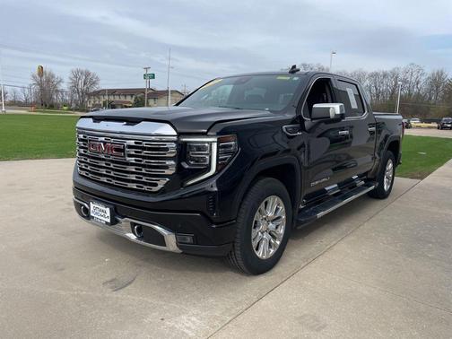 Onyx Black 2022 GMC Sierra 1500 Denali
