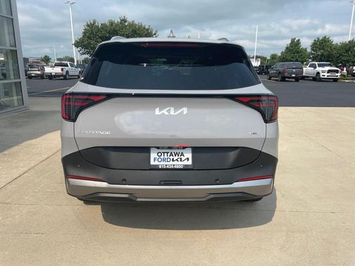 Wolf Gray 2027 Kia Sportage Hybrid EX
