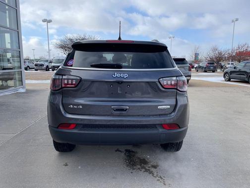 2022 Jeep Compass Latitude